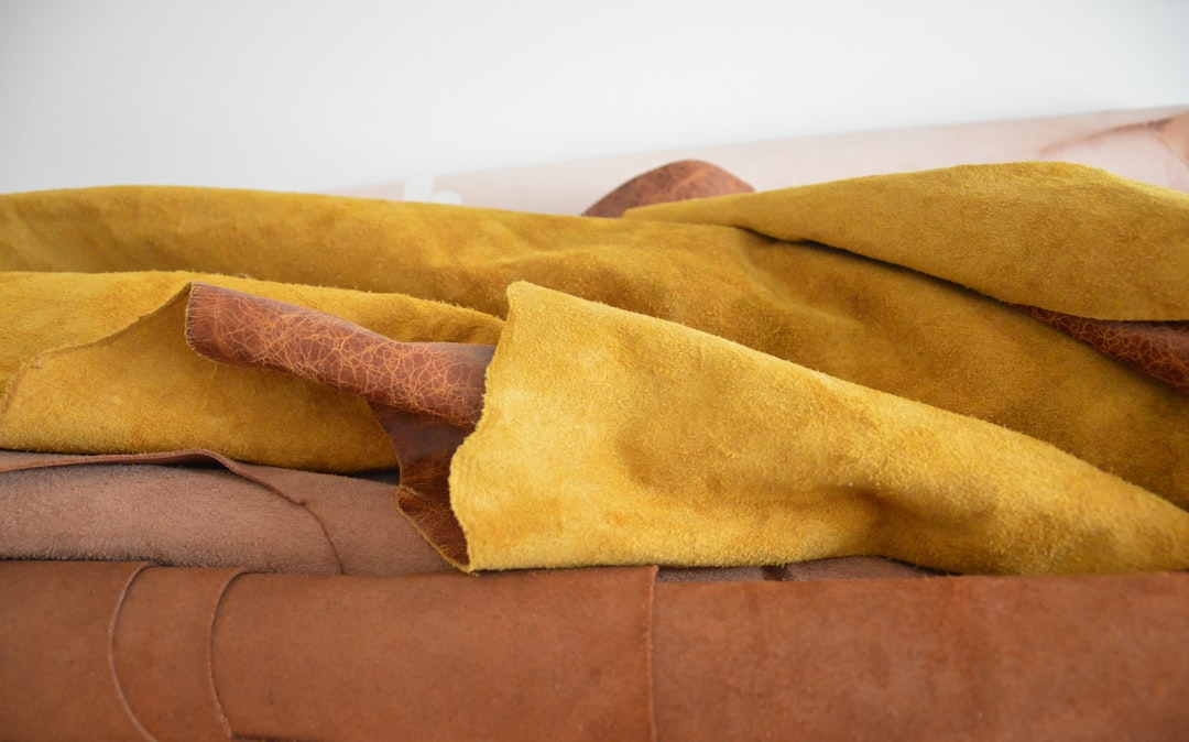 5 Common Mistakes with Vegetable-Tanned Leather & Hide Selection (And How to Avoid Them)