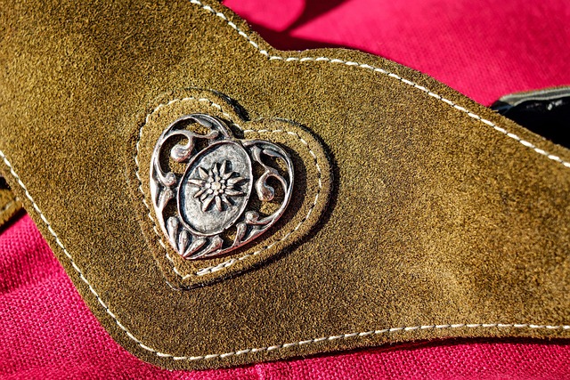 My Golden Rules for Leather Conditioning & Patina Care That Never Let Me Down