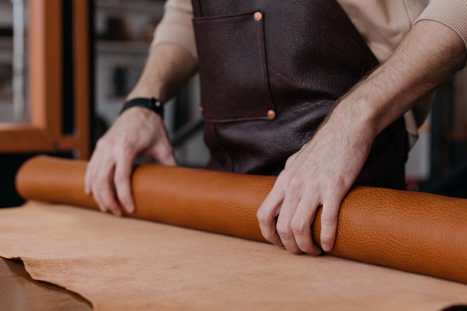 My Golden Rules for Vegetable-Tanned Leather & Hide Selection That Never Let Me Down